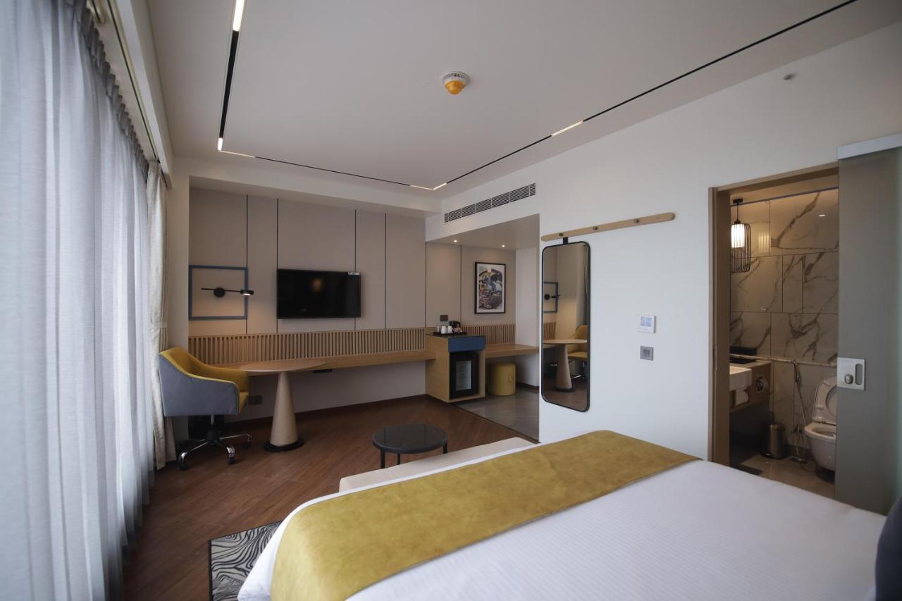 Ramada Encore By Wyndham Siliguri Sevoke Road Zewnętrze zdjęcie